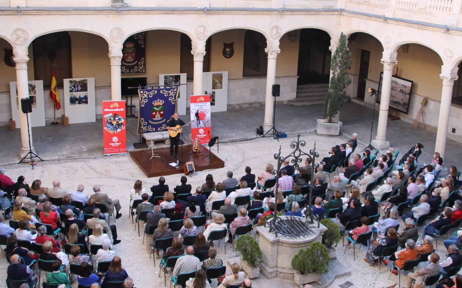 Cáritas Parroquial Castrense Valladolid: presentación concierto "Cantares Solidarios" - Cáritas